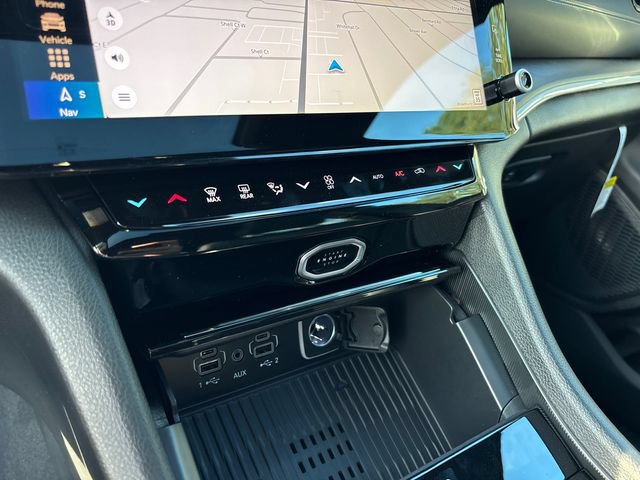 New 2027 Jeep Grand Cherokee Altitude AWD/4WD image 24