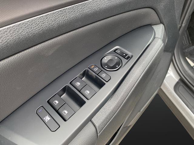 New 2026 Kia Sportage EX AWD/4WD image 15