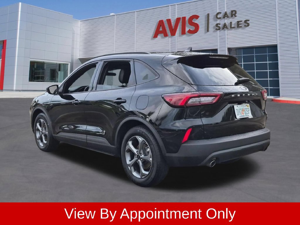 Used 2025 Ford Escape ST-Line FWD image 9