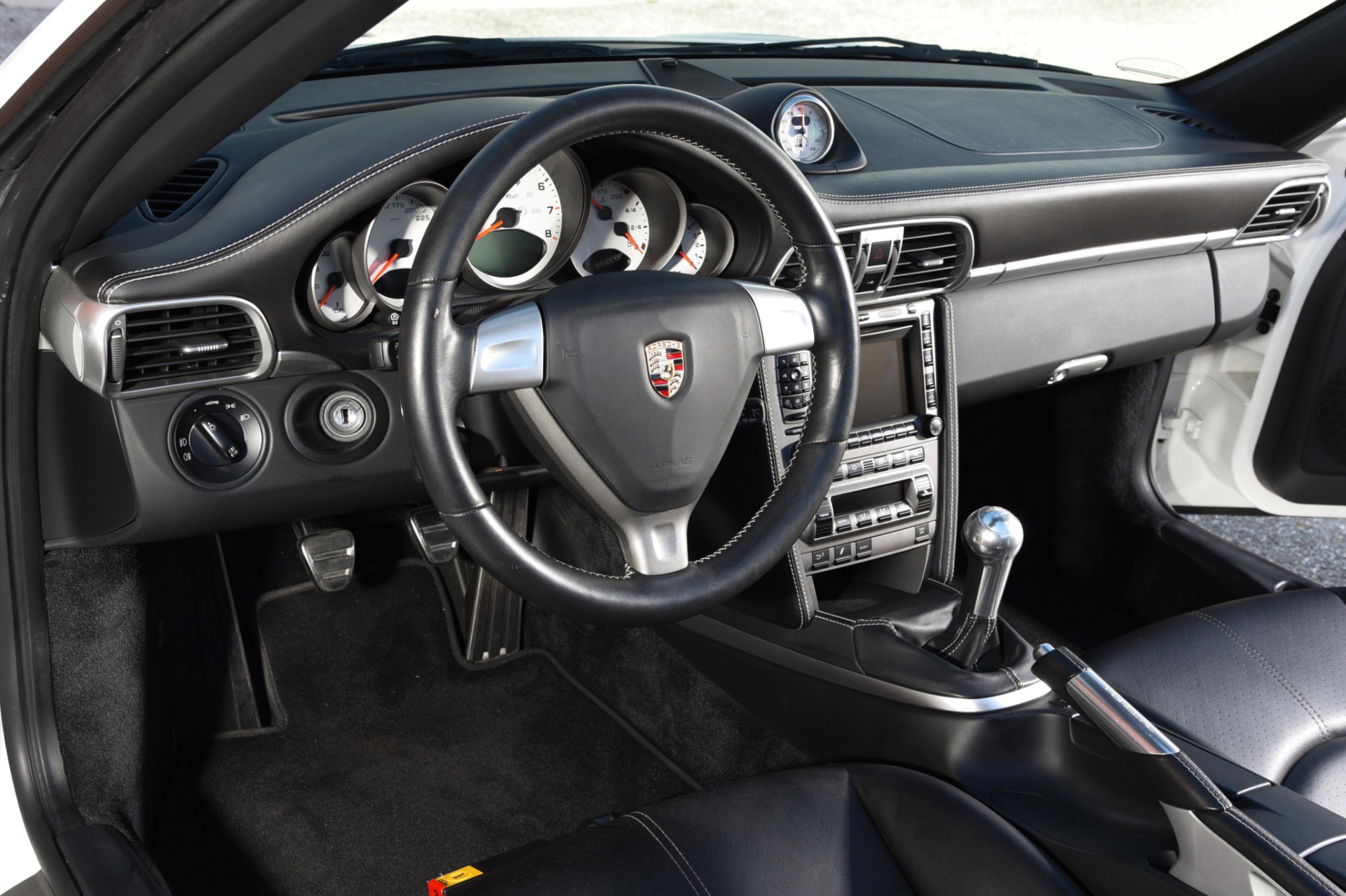 Used 2008 Porsche 911 Turbo AWD/4WD image 4