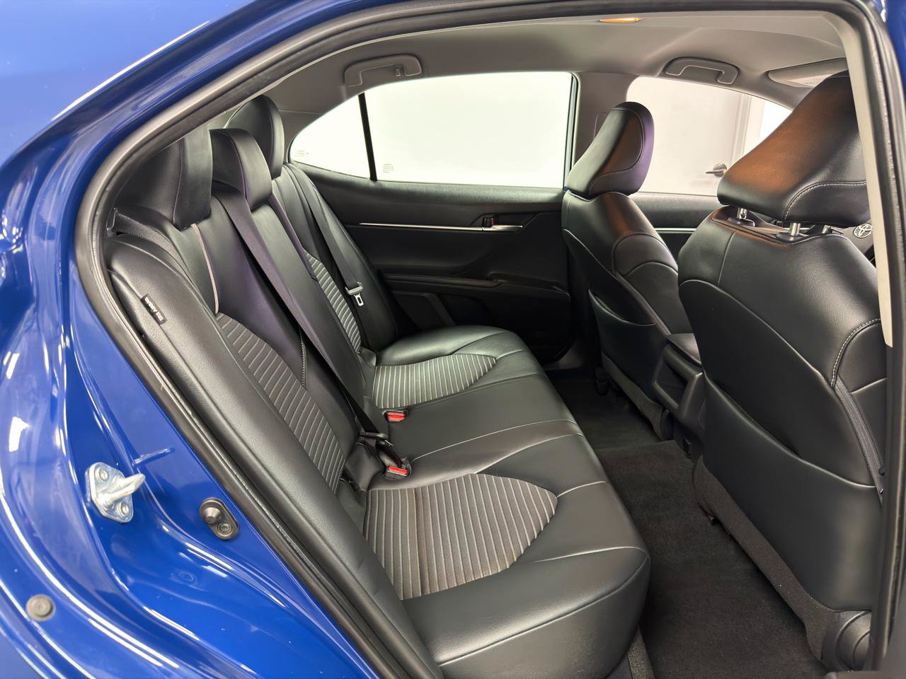 Used 2023 Toyota Camry SE w/ Convenience Package AWD/4WD image 29