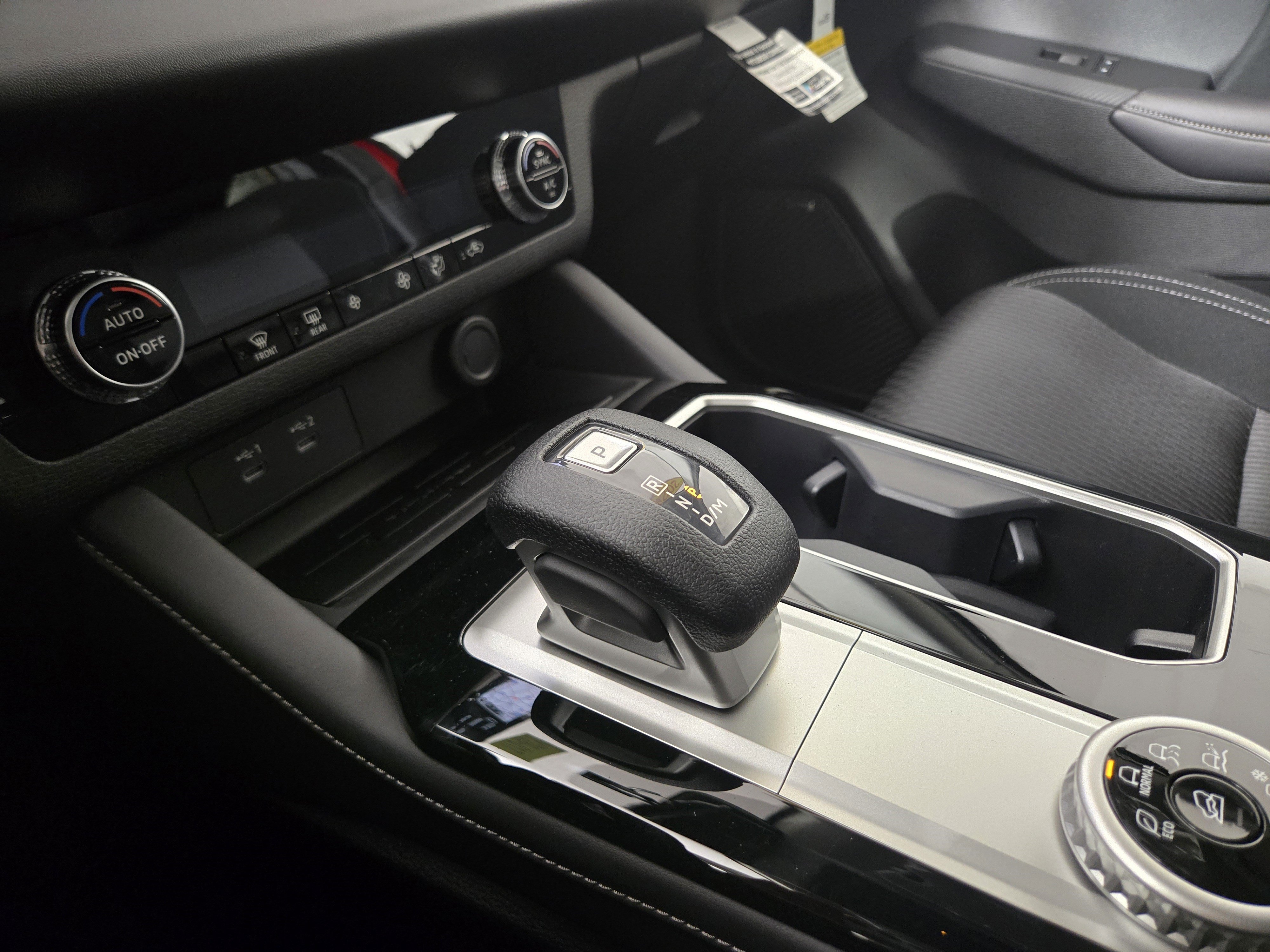 New 2026 Mitsubishi Outlander ES image 23