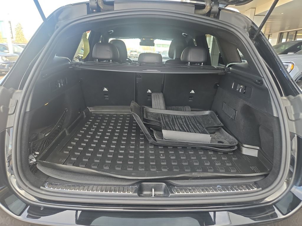 Used 2023 Mercedes-Benz GLC 300 4MATIC image 17