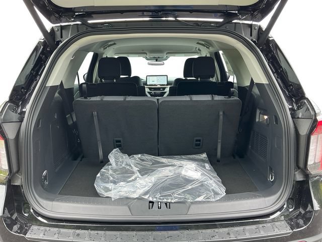 Used 2026 Ford Explorer Active AWD/4WD image 19