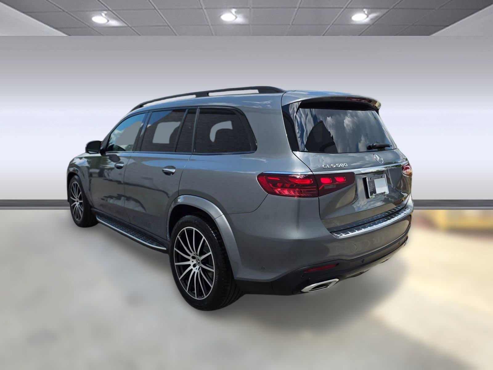 New 2026 Mercedes-Benz GLS 580 4MATIC image 2