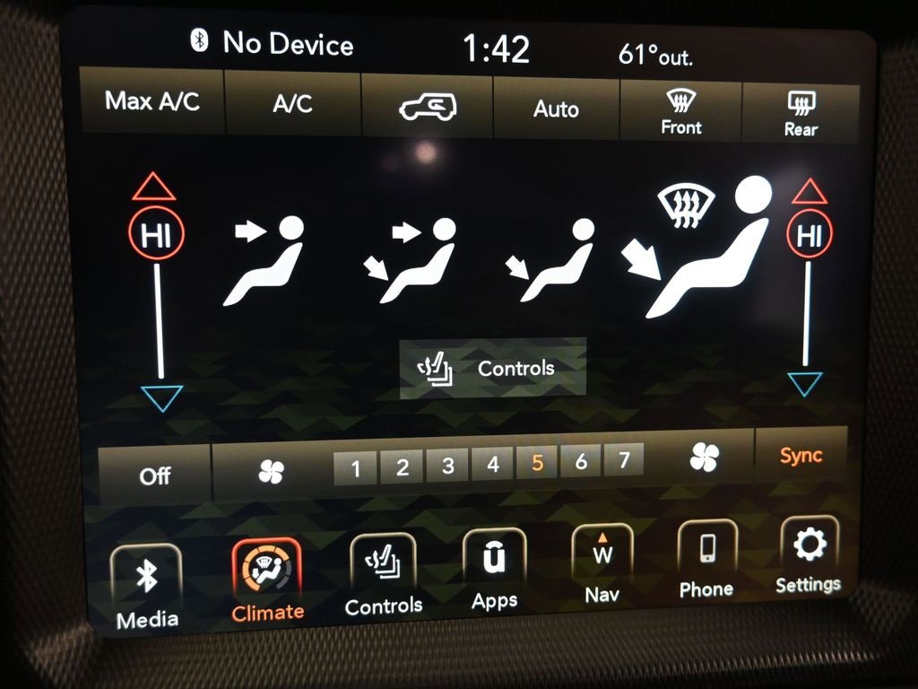 Used 2022 Jeep Wrangler Unlimited Rubicon w/ Trailer Tow Package image 33