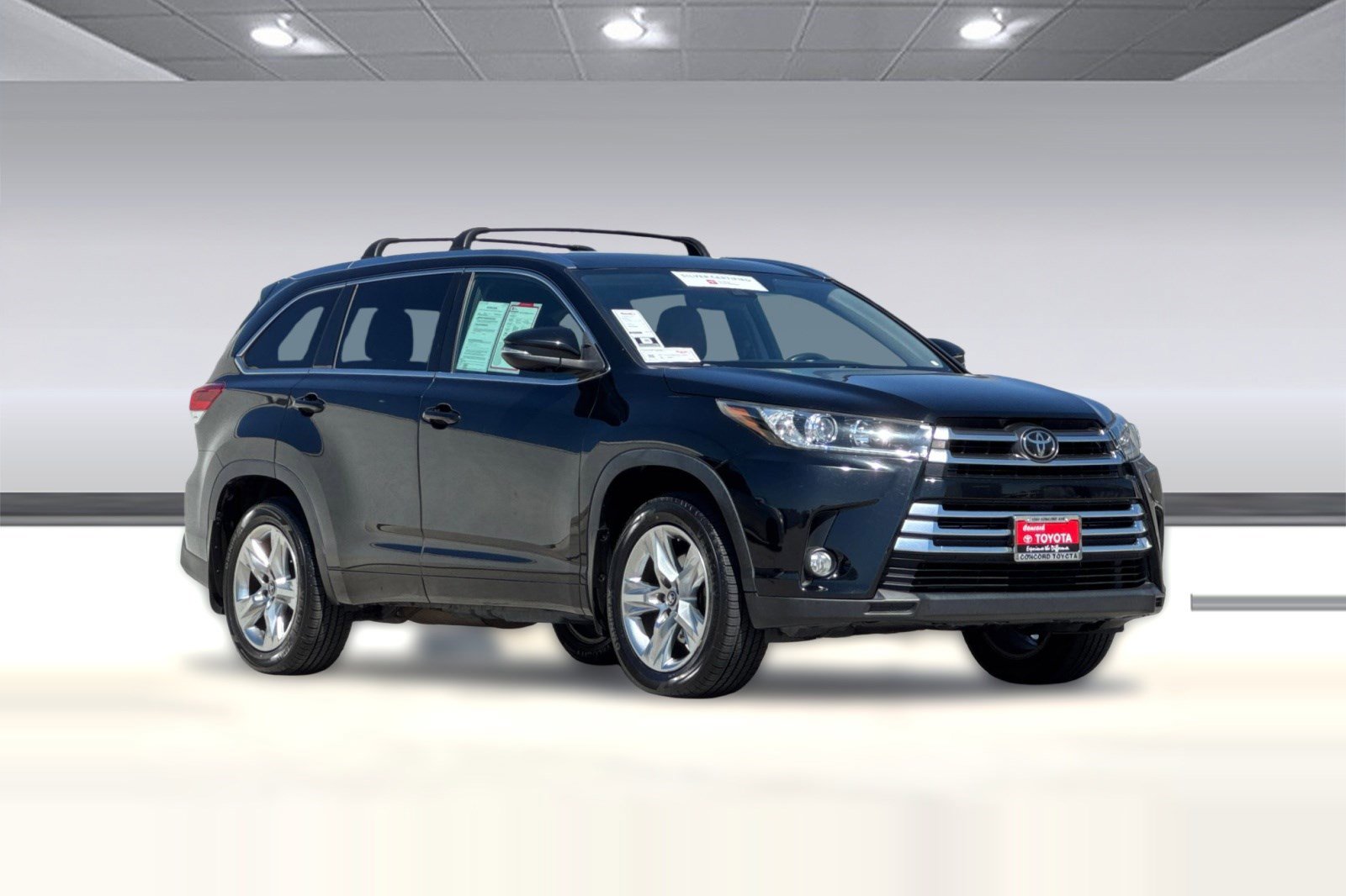 Certified 2017 Toyota Highlander Limited AWD/4WD image 6