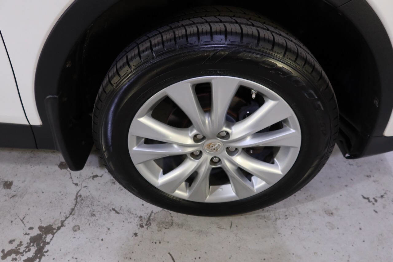 Used 2014 Toyota RAV4 Limited image 40