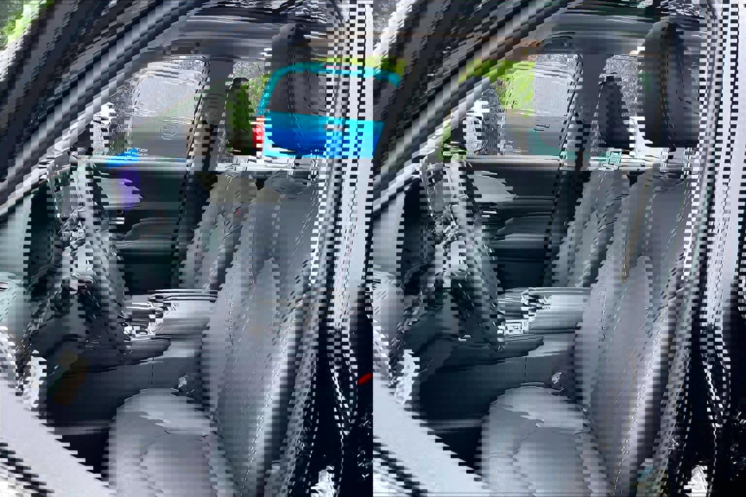 Used 2025 Toyota Grand Highlander AWD image 8