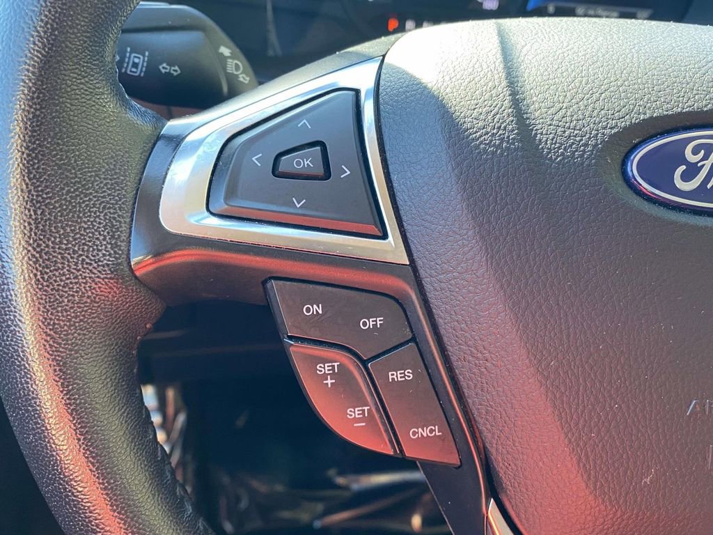 Used 2024 Ford Edge Titanium AWD/4WD image 19