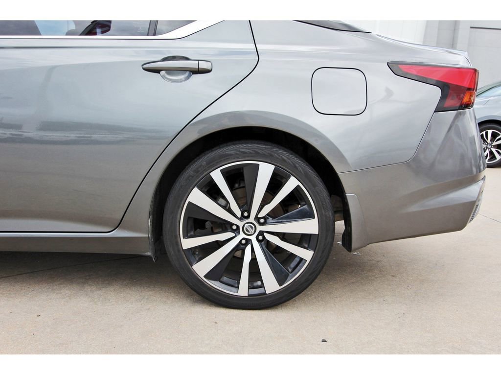 Used 2020 Nissan Altima 2.5 SR FWD image 9