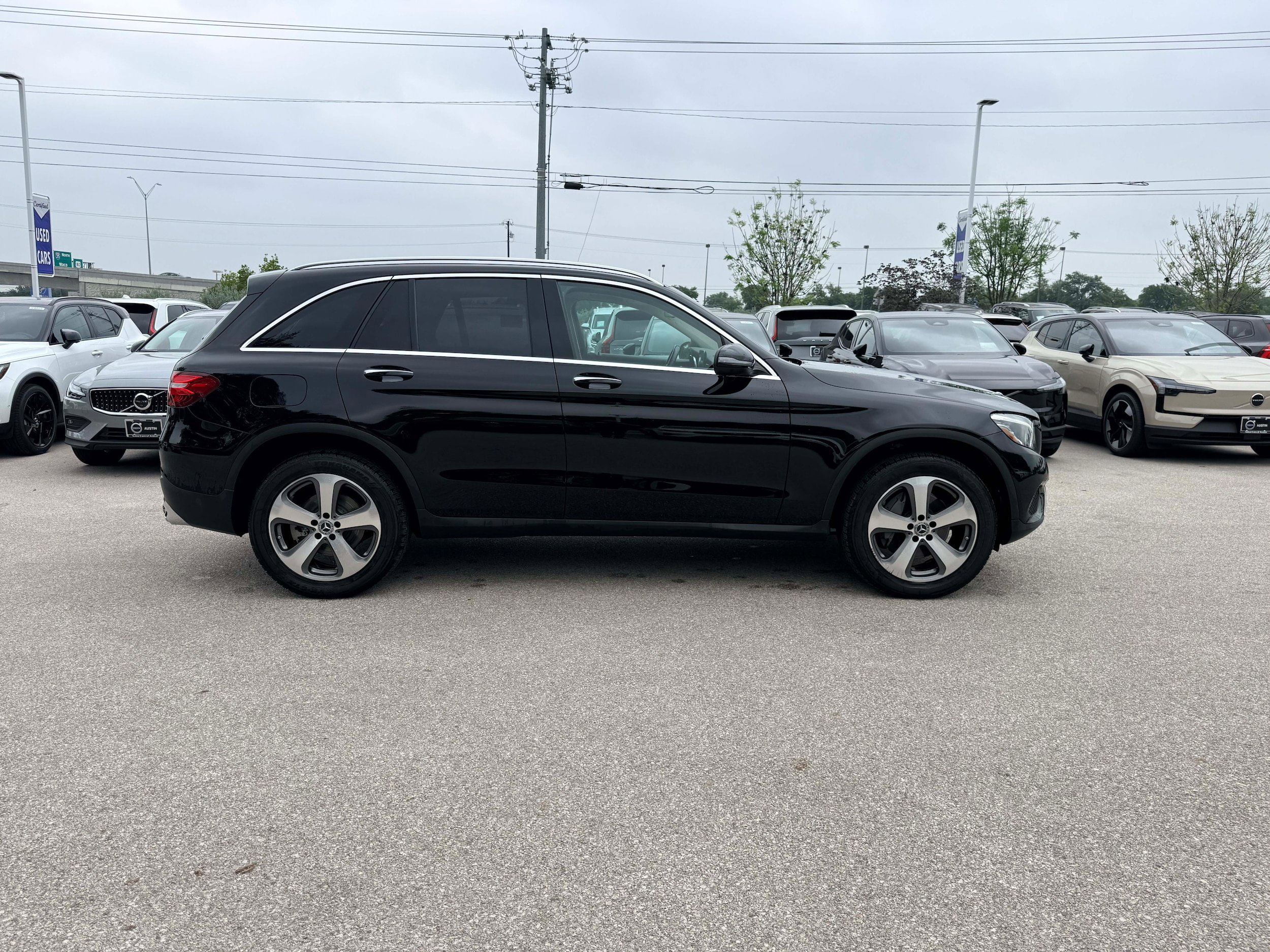 Used 2019 Mercedes-Benz GLC 300 4MATIC image 6