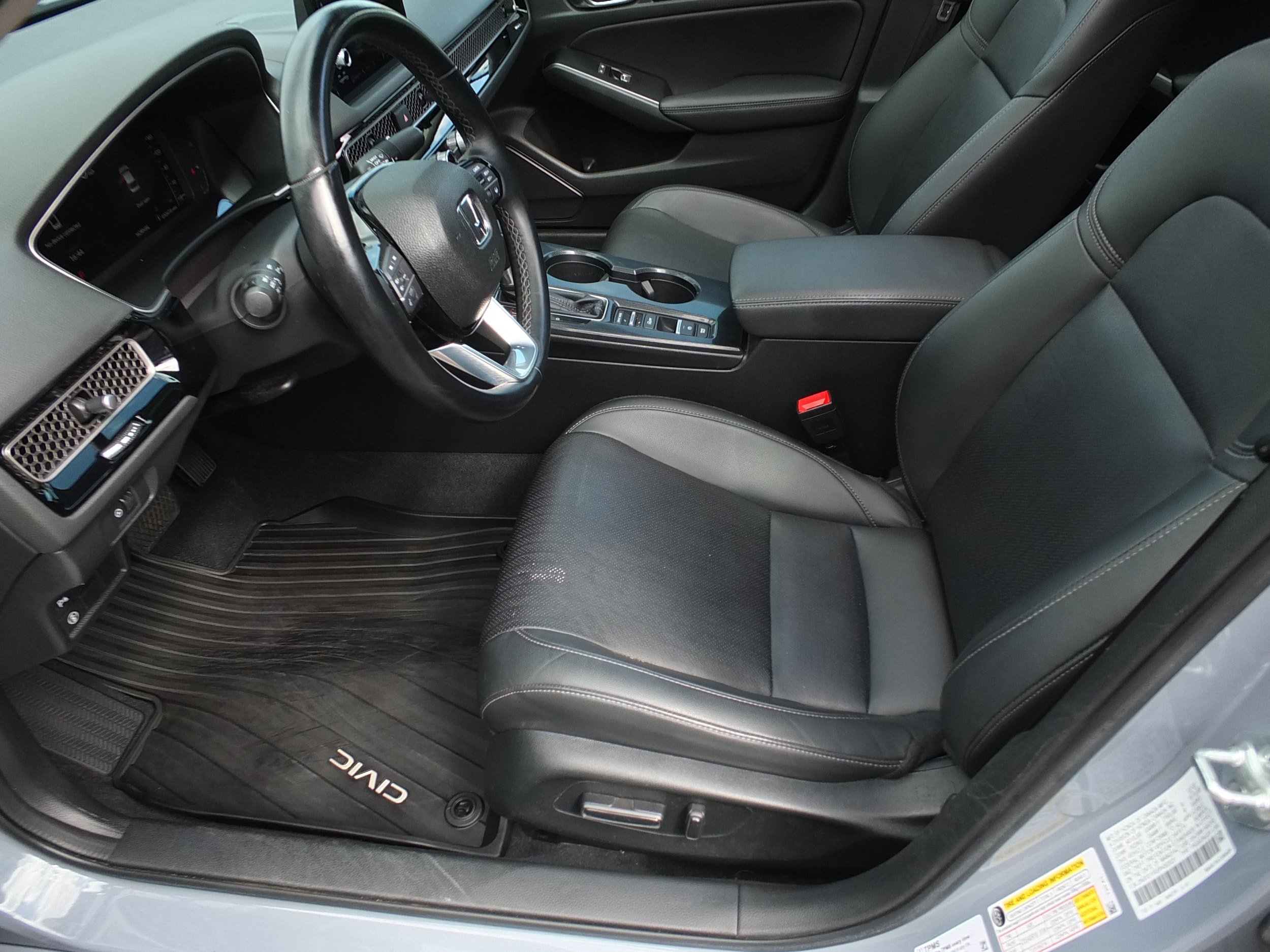 Used 2023 Honda Civic Touring image 12
