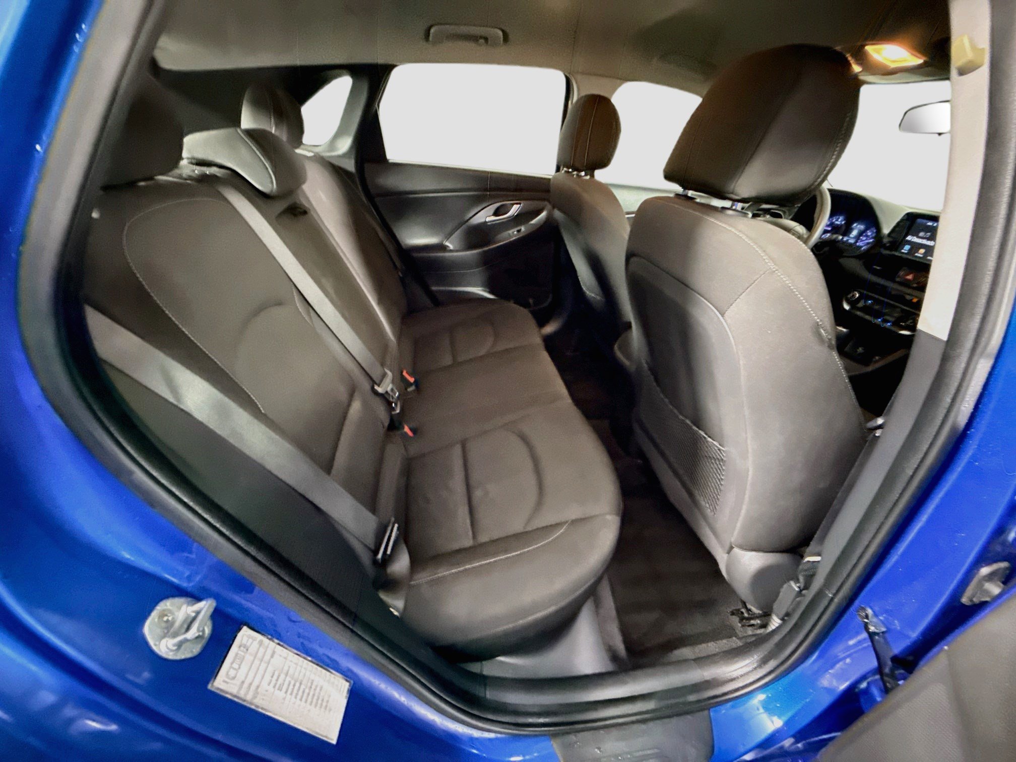 Used 2018 Hyundai Elantra GT FWD image 26