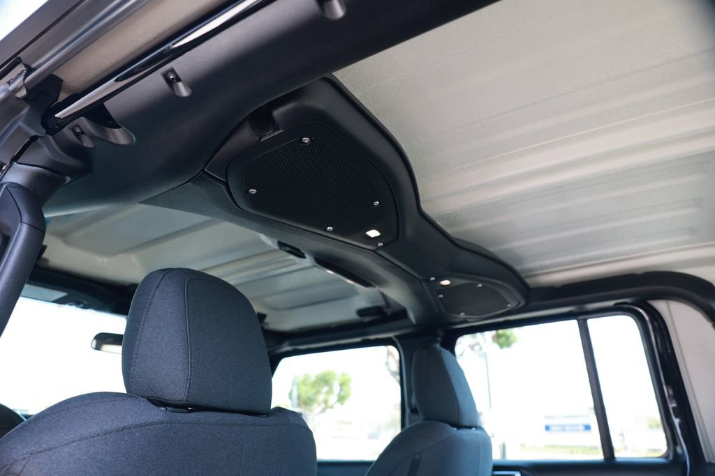 New 2026 Jeep Gladiator Sport image 32