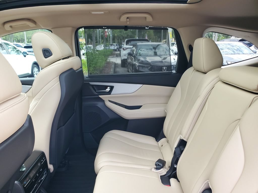 Certified 2024 Acura MDX FWD w/ Technology Package image 12
