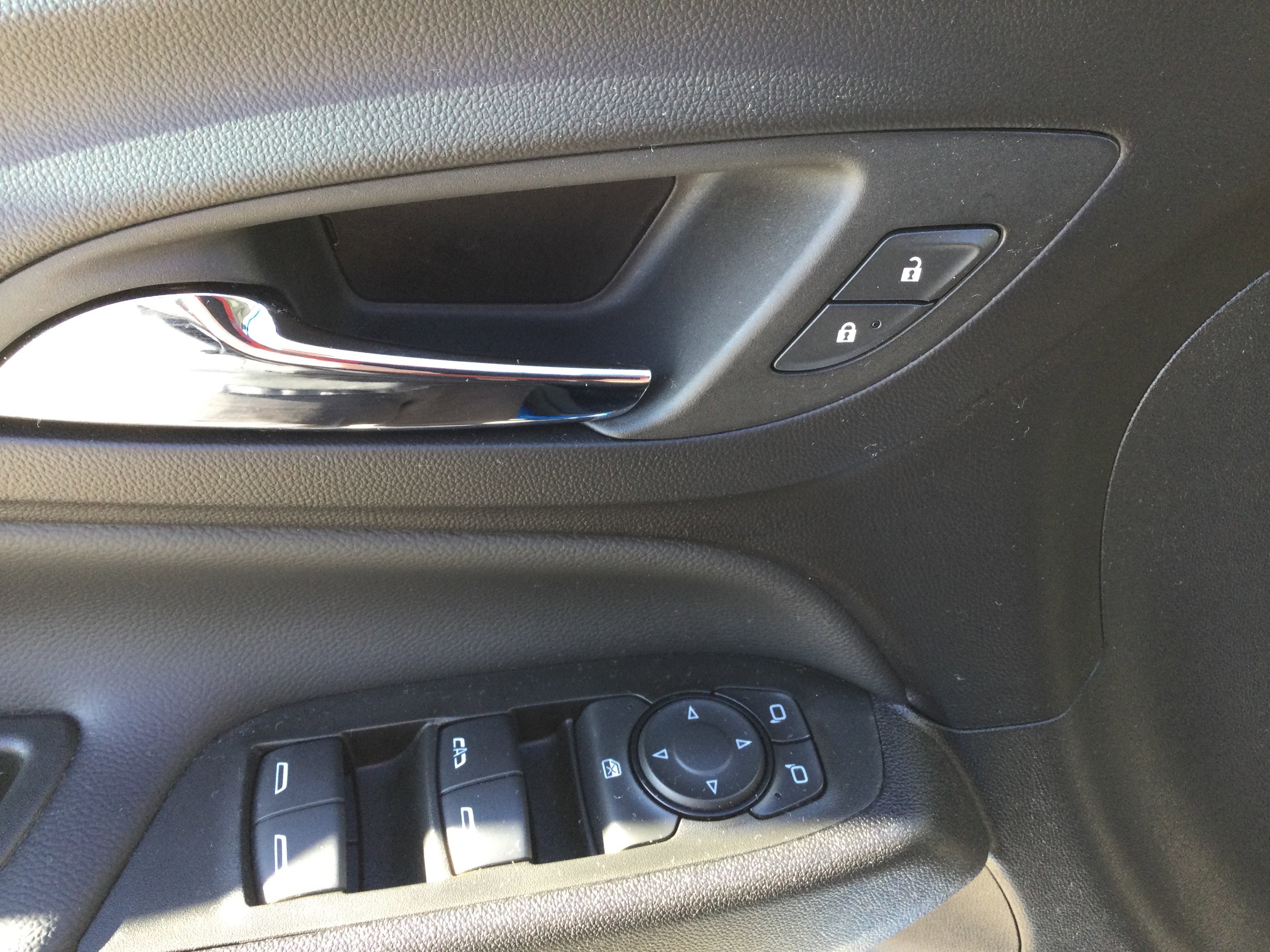 Used 2024 Chevrolet Equinox LT AWD/4WD image 10
