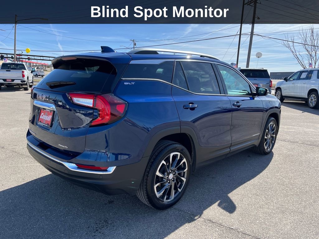 Used 2022 GMC Terrain SLT image 6