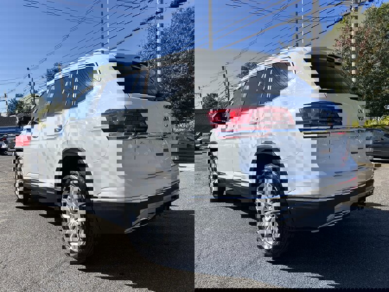 Used 2019 Volkswagen Atlas SEL image 6