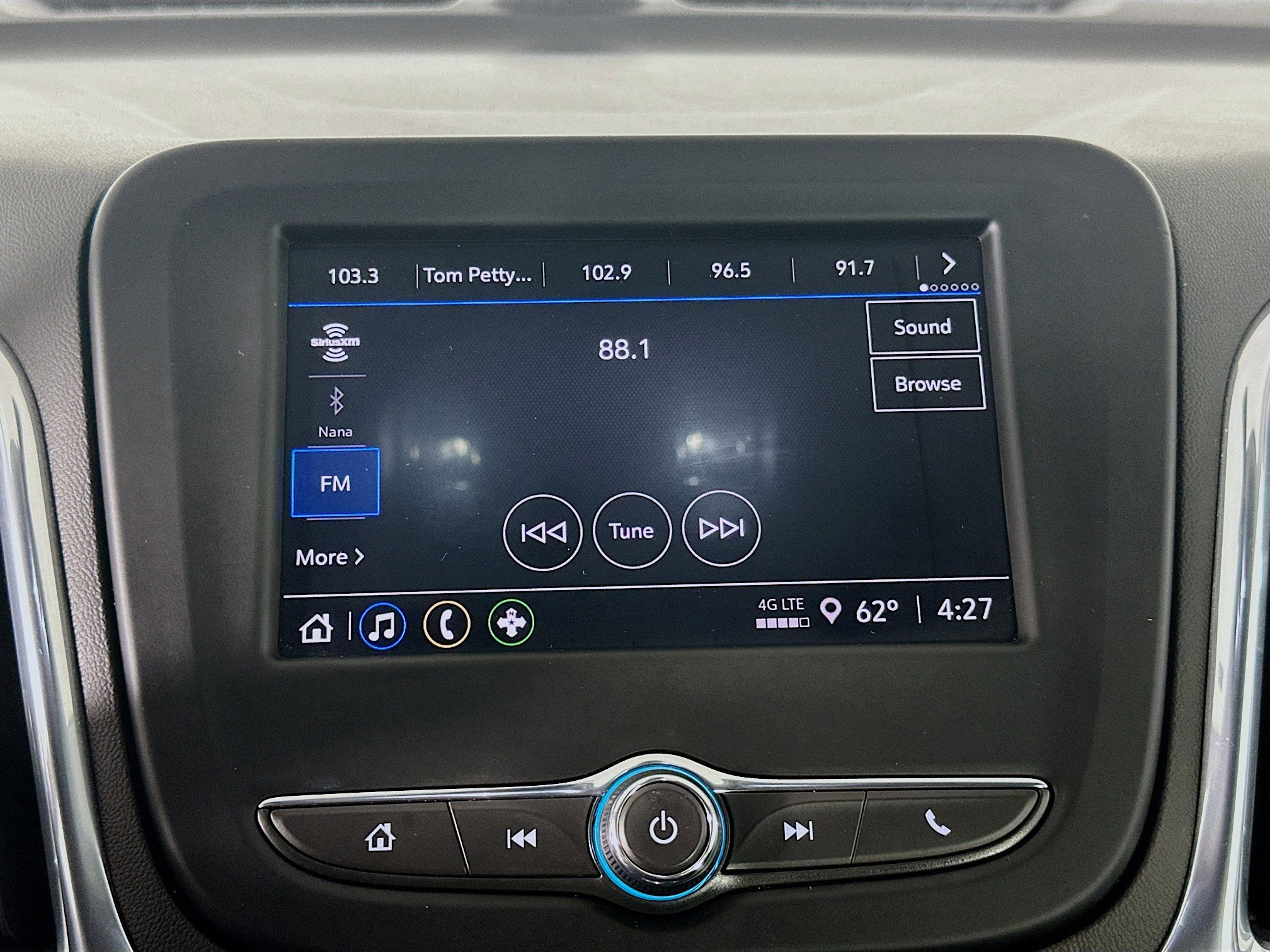 Used 2023 Chevrolet Equinox LT image 21