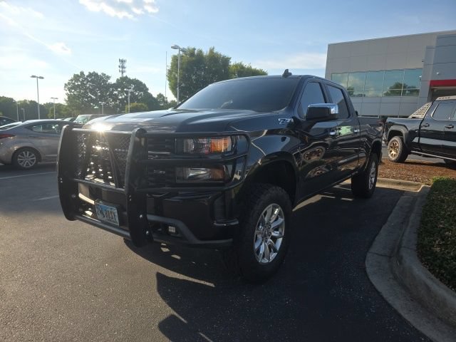 Used 2019 Chevrolet Silverado 1500 Custom Trail Boss w/ Custom Convenience Package AWD/4WD image 2