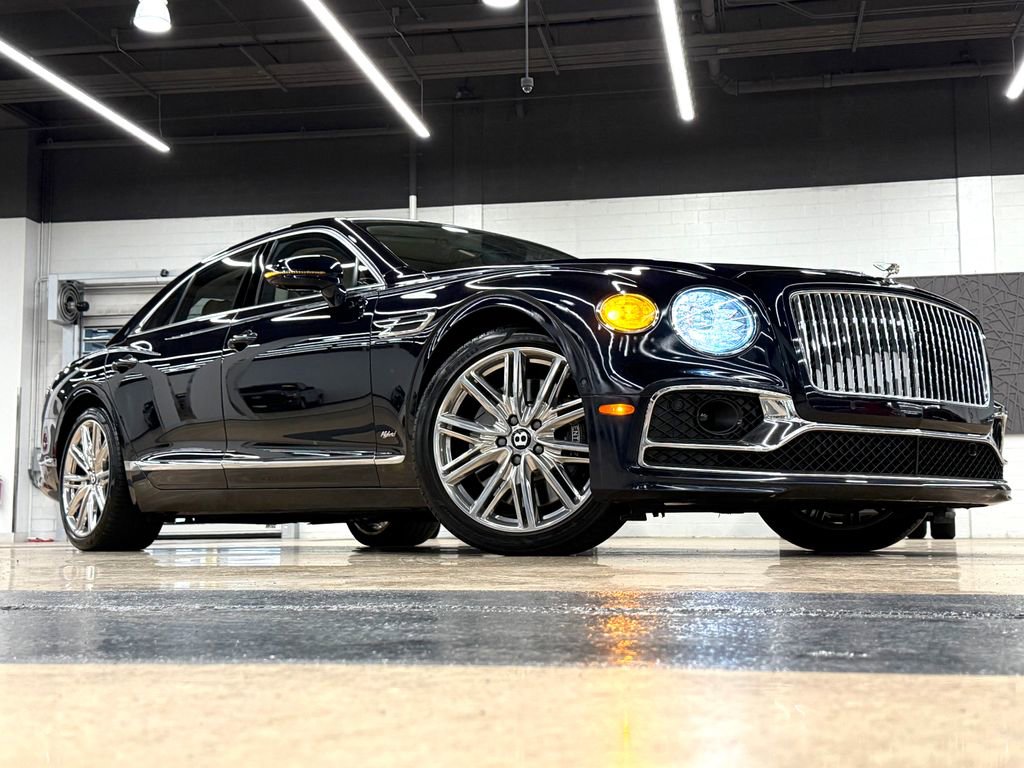 Used 2022 Bentley Flying Spur Plug-In Hybrid image 87