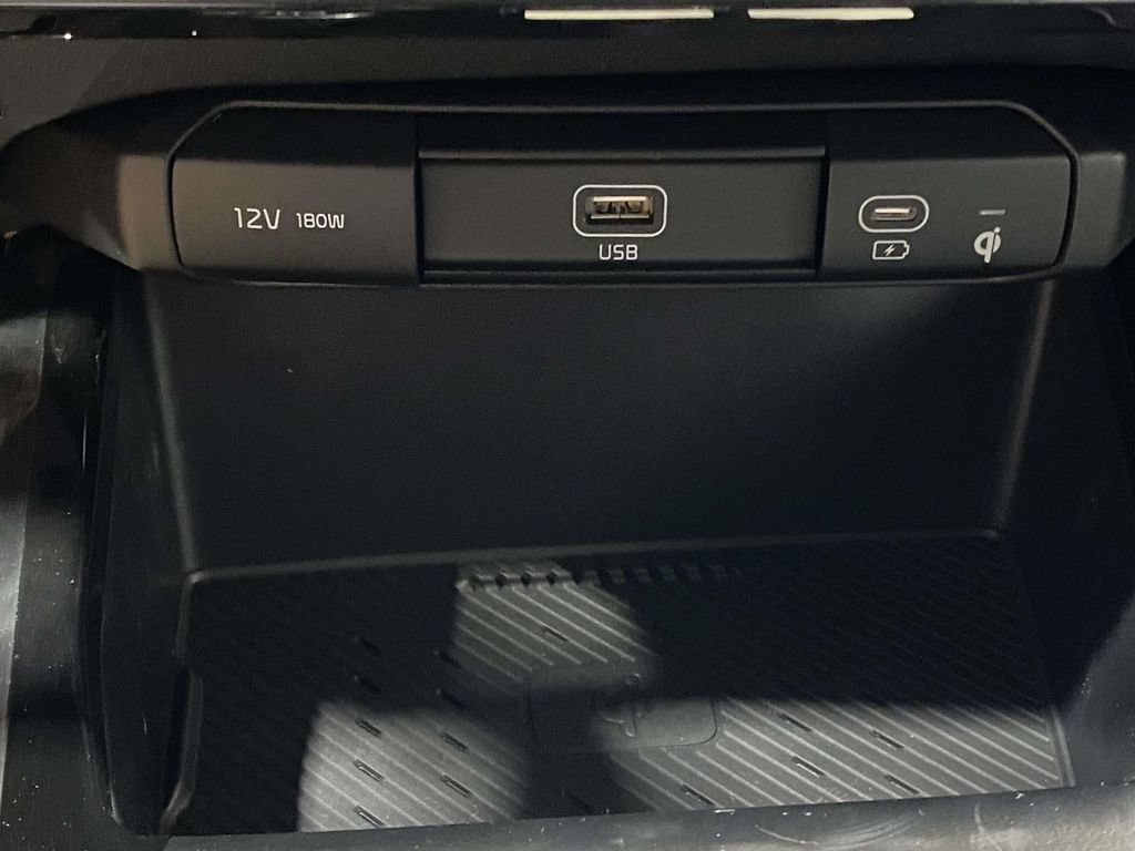 New 2026 Kia Niro Wind FWD image 32