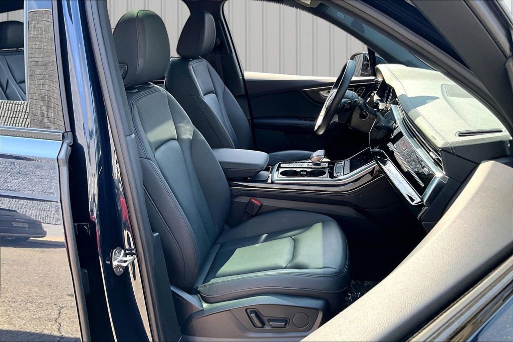 Used 2023 Audi Q7 3.0T Premium Plus w/ Premium Plus Package image 29