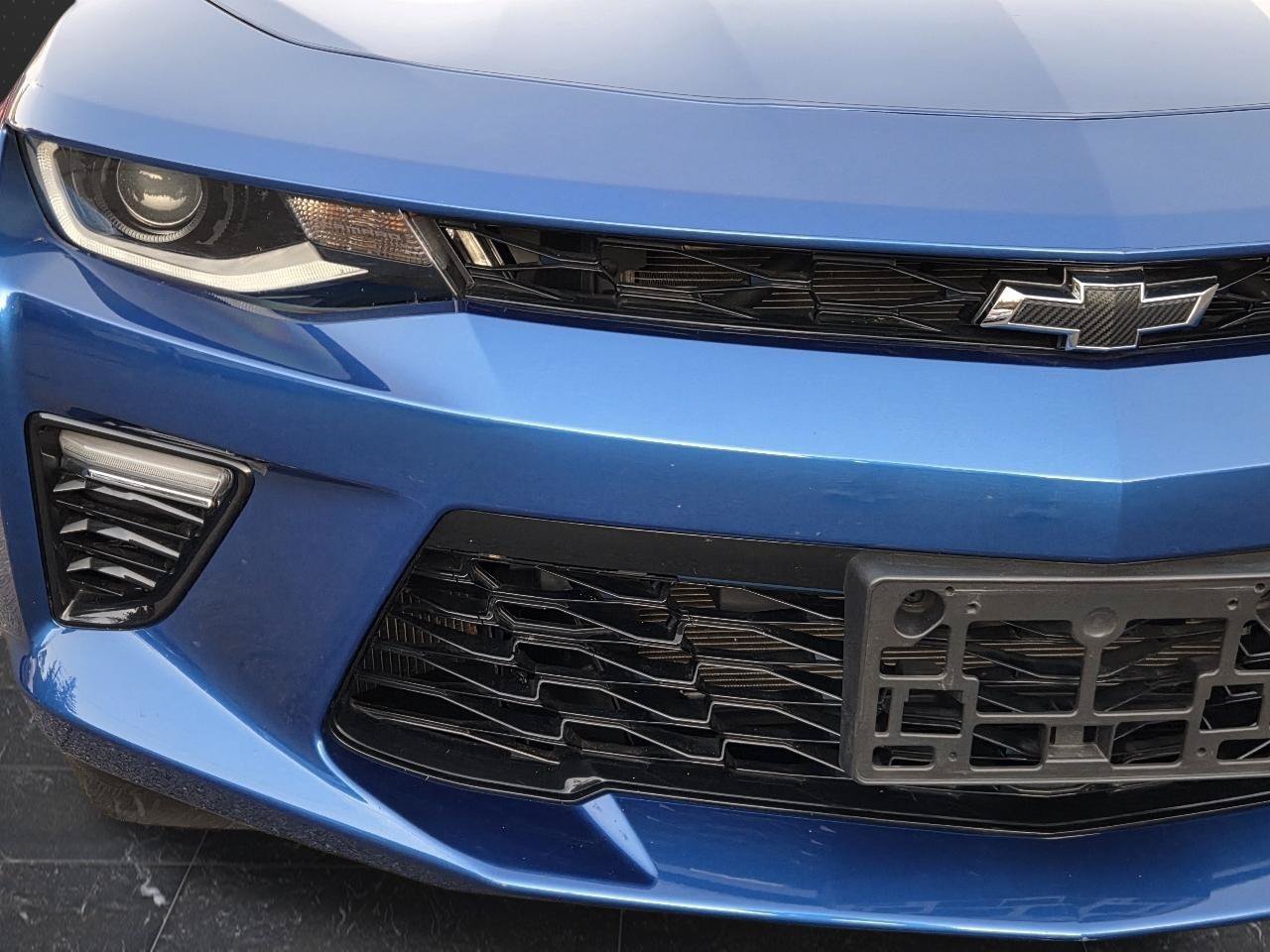 Used 2018 Chevrolet Camaro SS RWD image 32