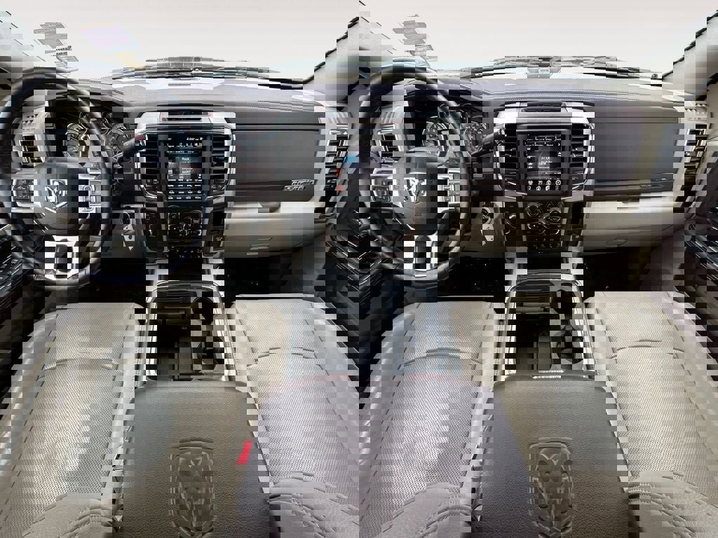 Used 2016 RAM 3500 Laramie AWD/4WD image 11