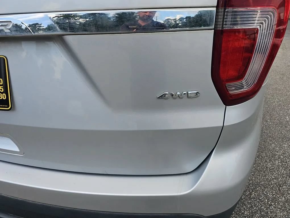 Used 2017 Ford Explorer 4WD image 7
