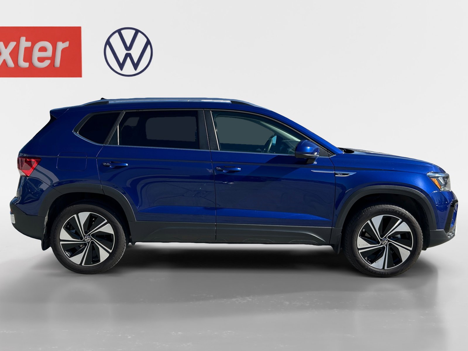 Certified 2024 Volkswagen Taos SE w/ Panoramic Sunroof Package image 16