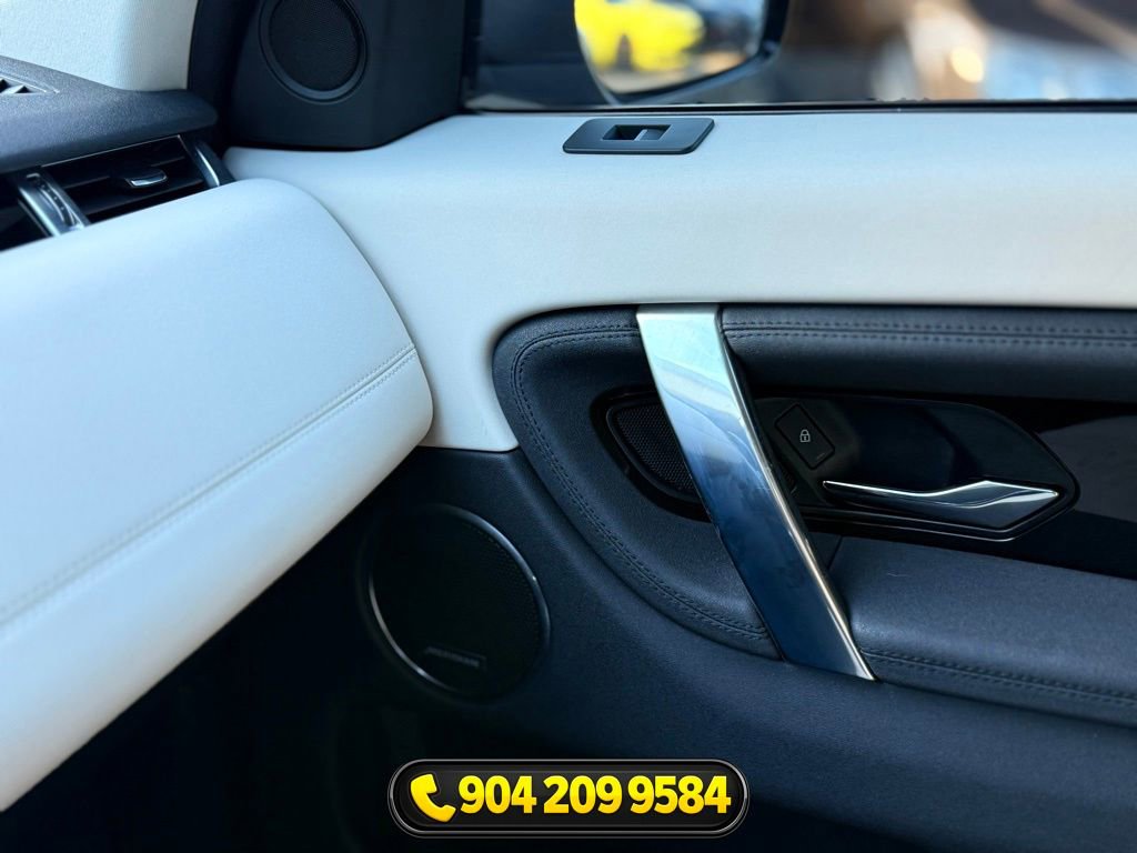 Used 2023 Land Rover Discovery Sport S image 20