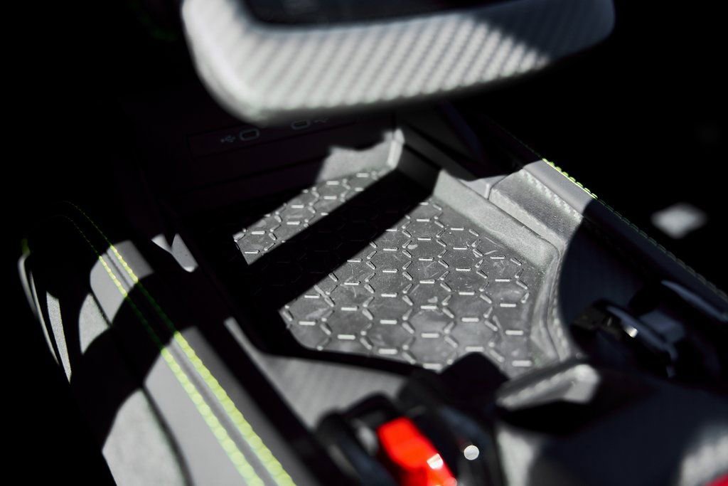 Used 2025 Lamborghini Revuelto AWD/4WD image 66