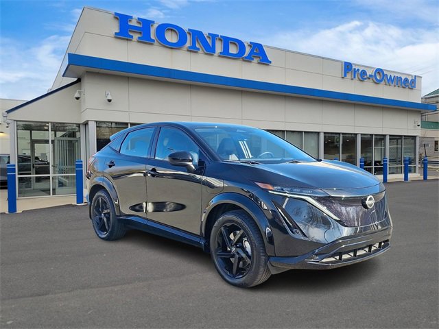 Used 2024 Nissan Ariya AWD image 3