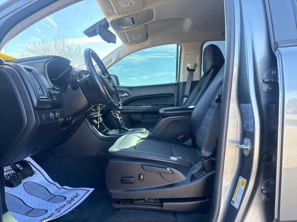 Used 2022 GMC Canyon AT4 w/ Trailering Package image 10