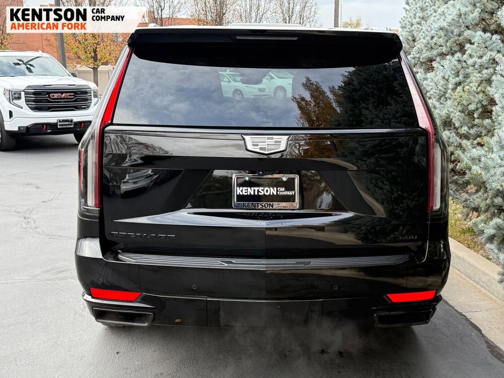 Used 2024 Cadillac Escalade Sport Platinum w/ LPO, ONYX Package image 7