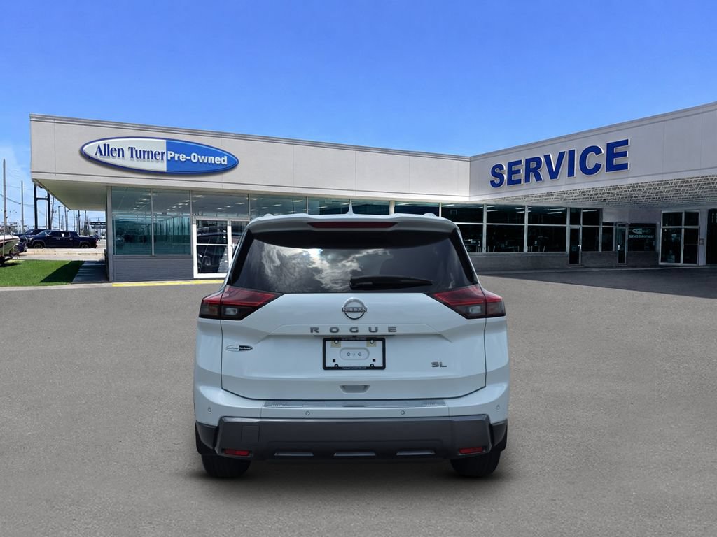 Used 2024 Nissan Rogue SL FWD image 7