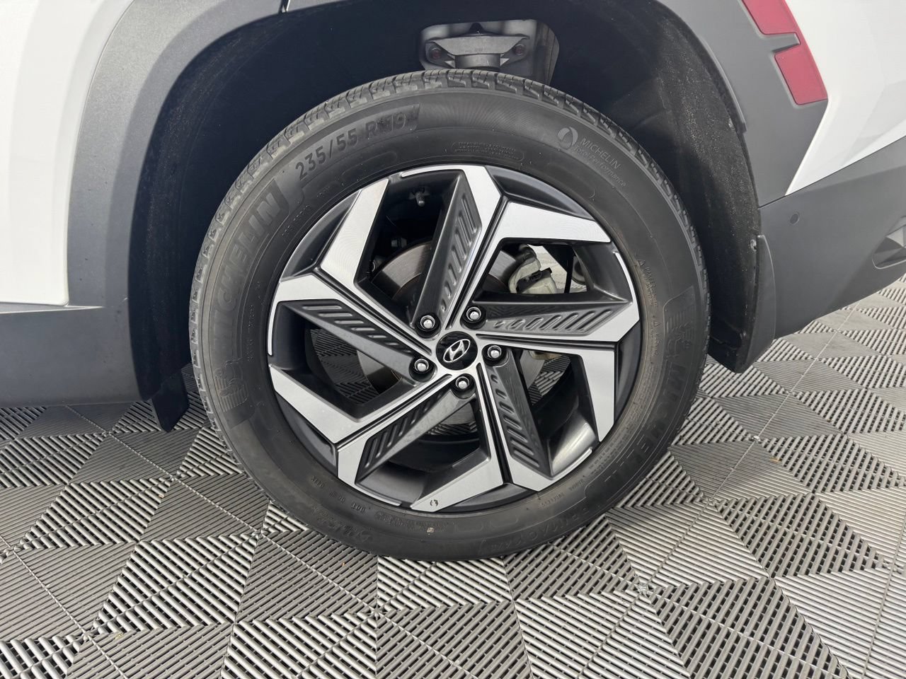 Used 2022 Hyundai Tucson Limited AWD/4WD image 13