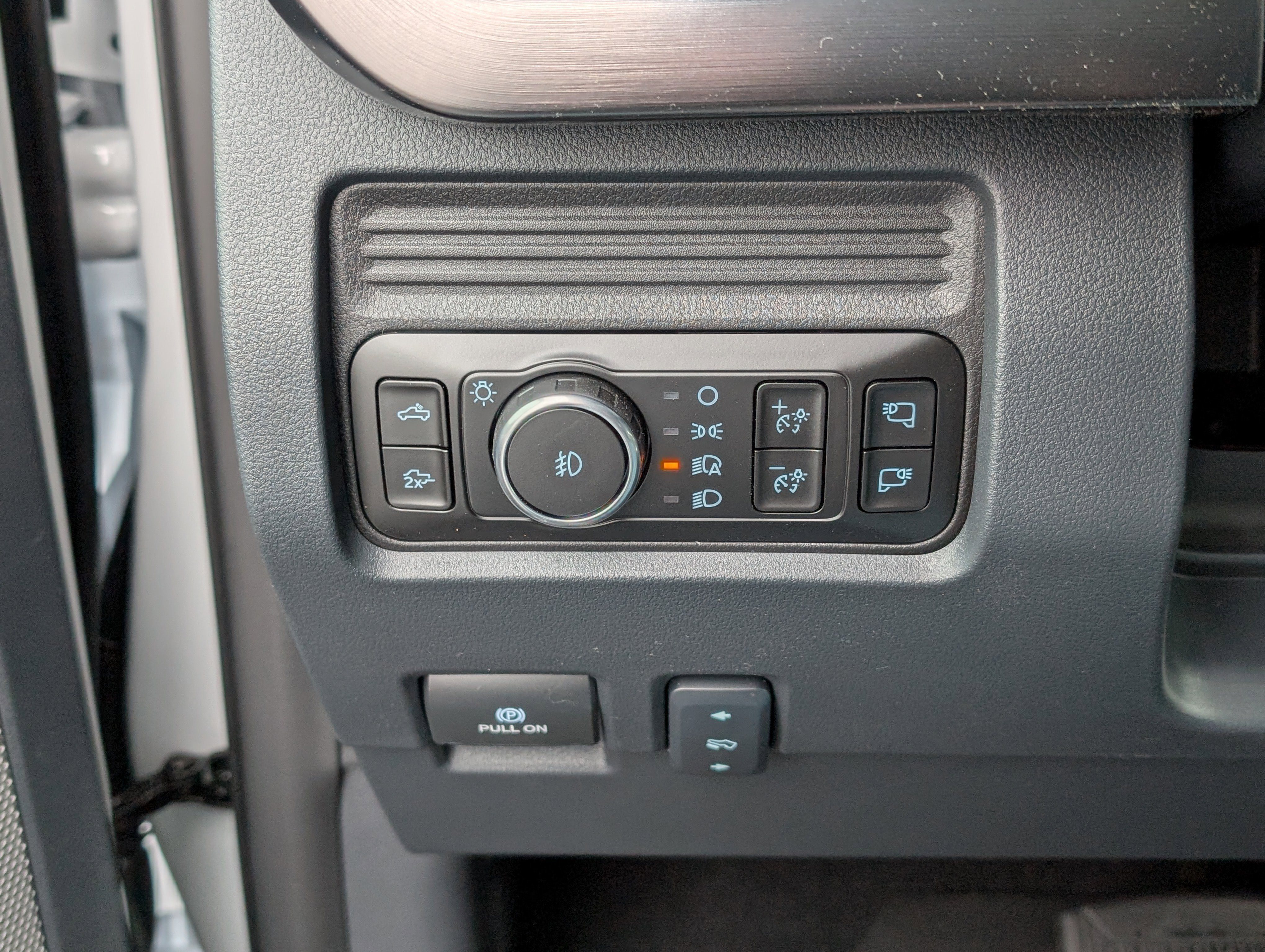 New 2026 Ford F250 Lariat w/ Chrome Package image 19