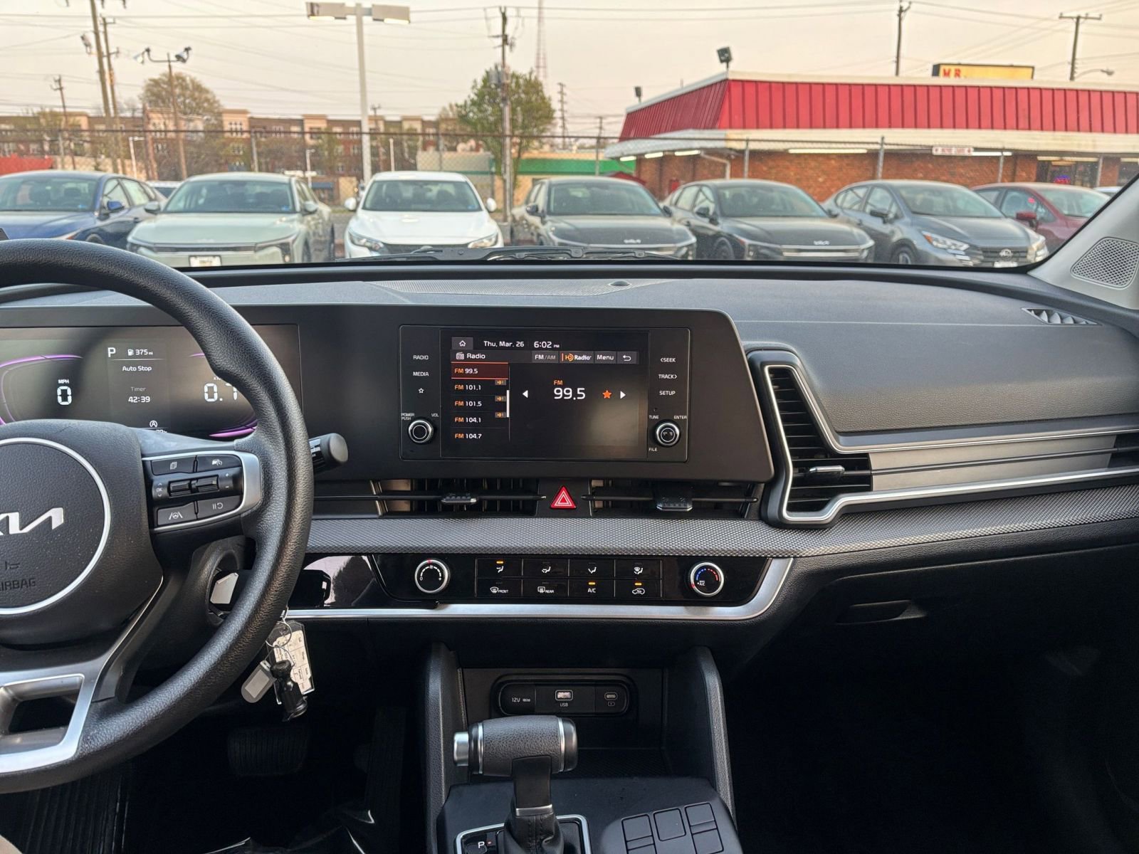 Used 2025 Kia Sportage LX image 17