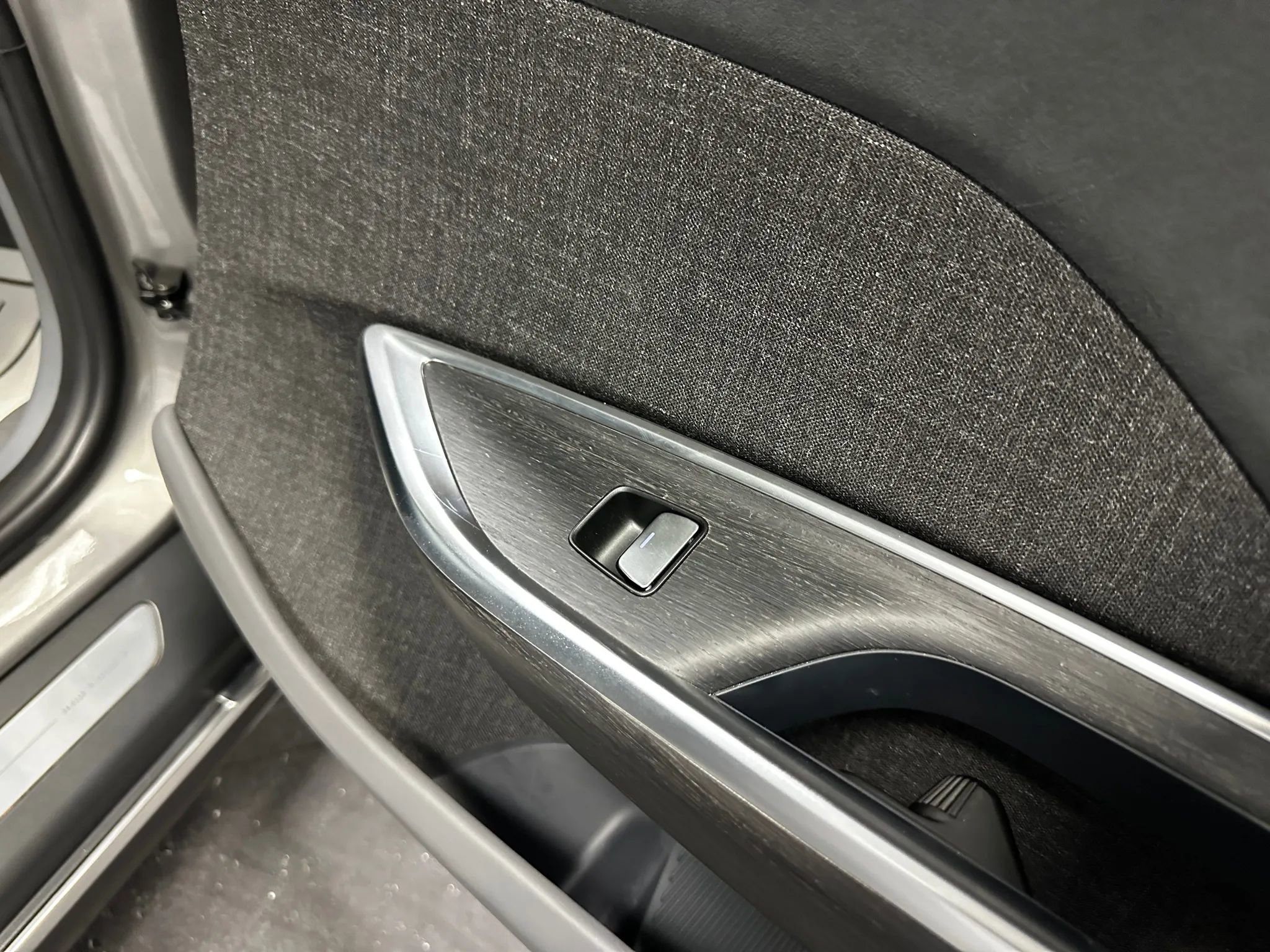 Used 2022 Lucid Air Grand Touring image 30