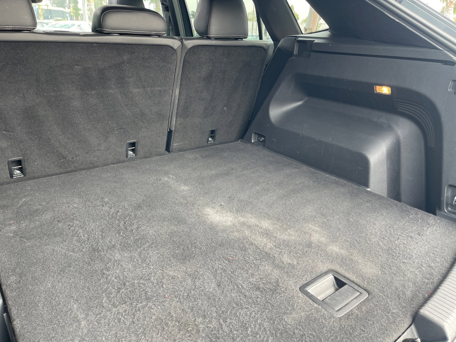 Used 2021 Volkswagen Atlas Cross Sport SE w/ Panoramic Sunroof Package image 21