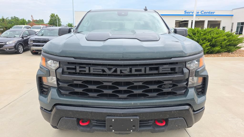 Used 2025 Chevrolet Silverado 1500 Custom Trail Boss w/ LPO, Dark Essentials Package AWD/4WD image 8