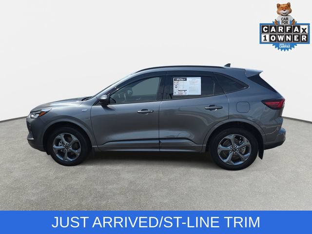 Used 2024 Ford Escape ST-Line w/ Tech Pack #1 AWD/4WD image 8