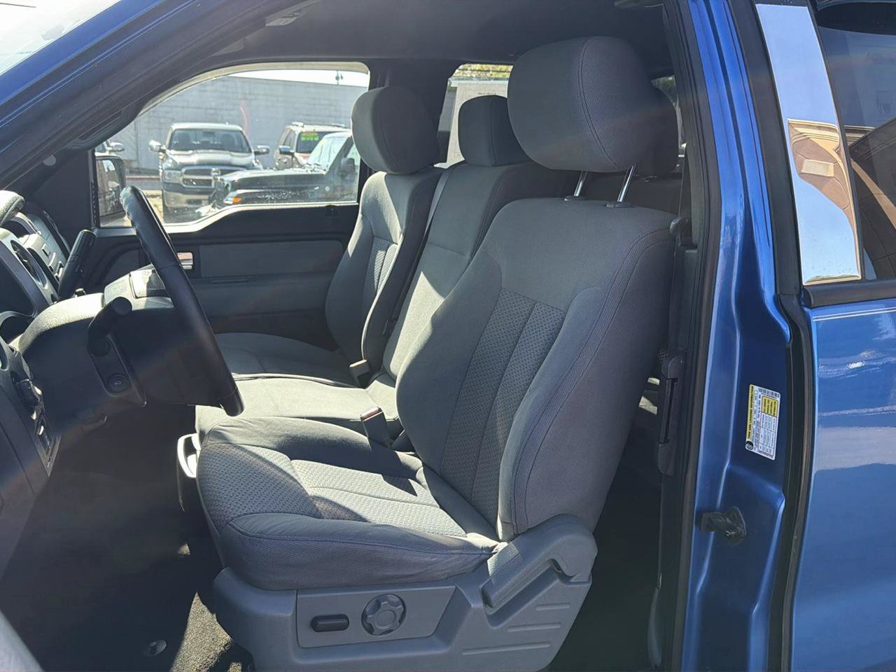 Used 2012 Ford F150 XLT w/ XLT Chrome Pkg AWD/4WD image 11