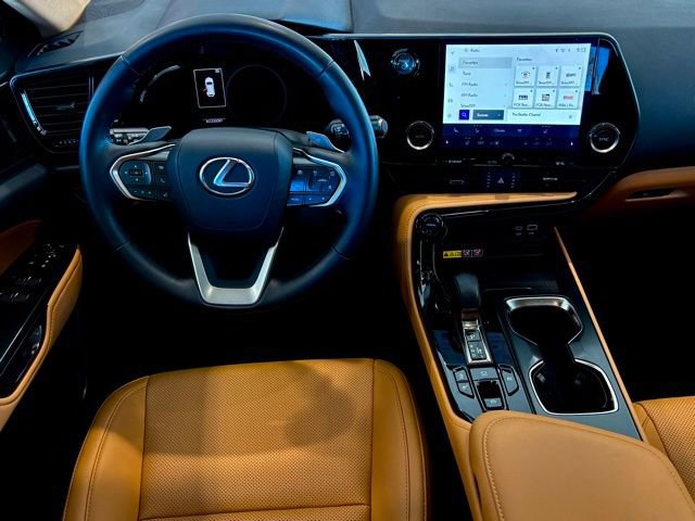 Used 2025 Lexus NX 350 350h Base image 36