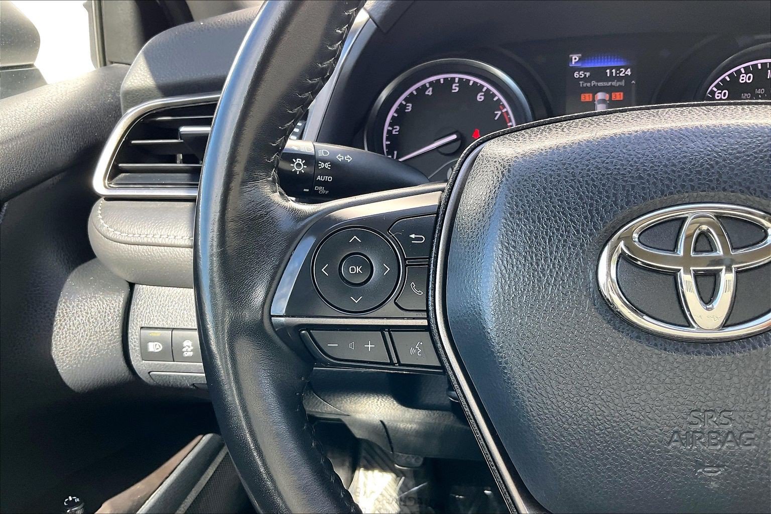 Used 2024 Toyota Camry SE FWD image 23