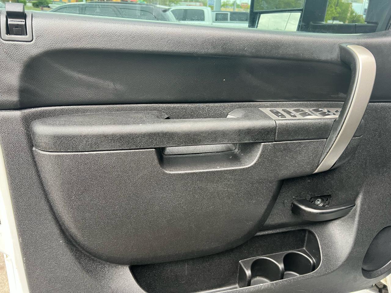 Used 2013 Chevrolet Silverado 2500 LT w/ Interior Plus Package image 12