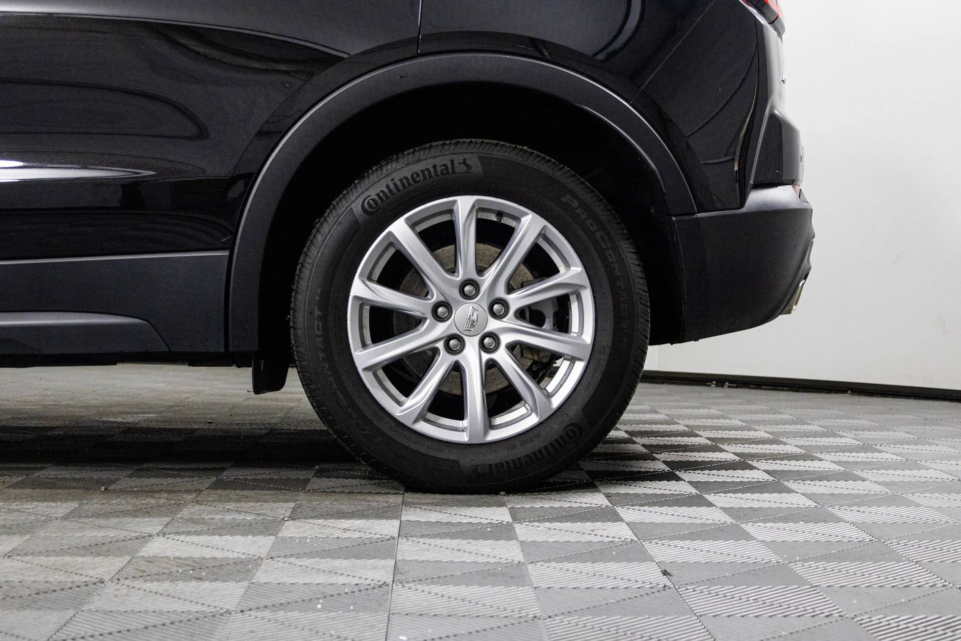 Used 2023 Cadillac XT4 Luxury w/ Cold Weather Package image 45